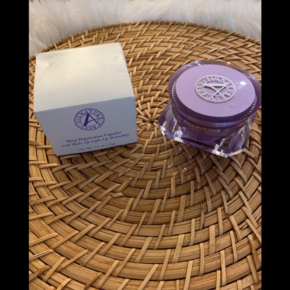 Sig Club A sleep deprivation capsules